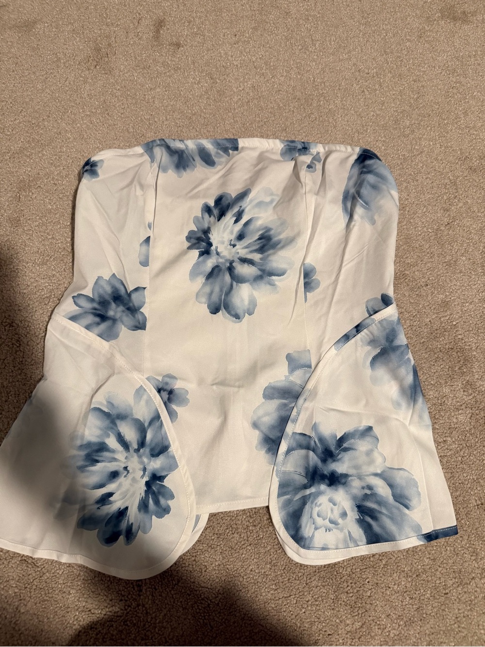 White strapless top with blue flower - Picture 2 of 3